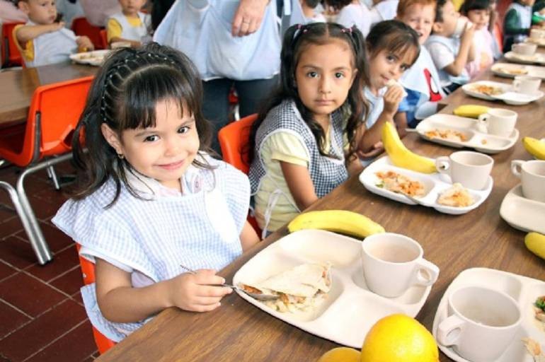 Procuraduría investiga retrasos en contrato de alimentación escolar