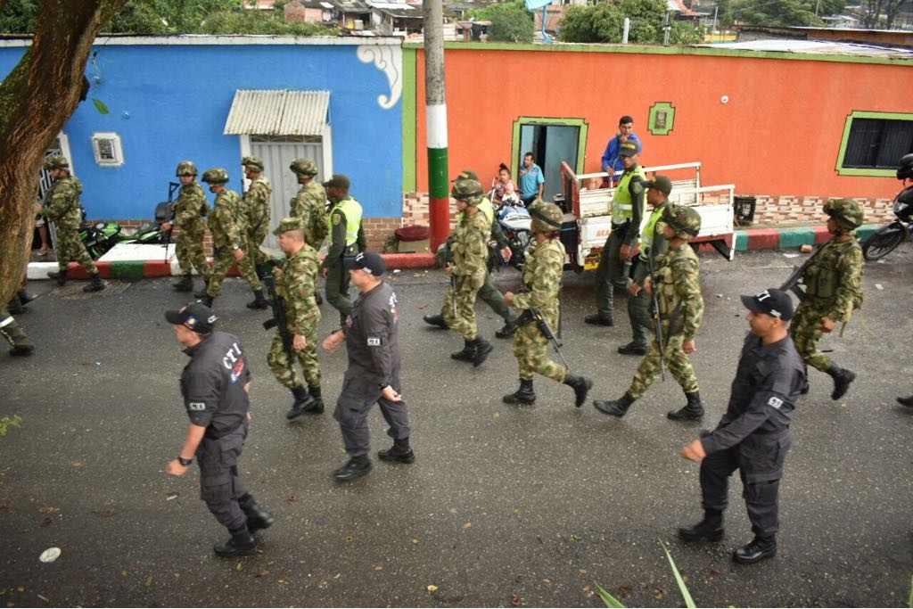Policía y ejército se tomaron Barrio el Bosque de Ibagué