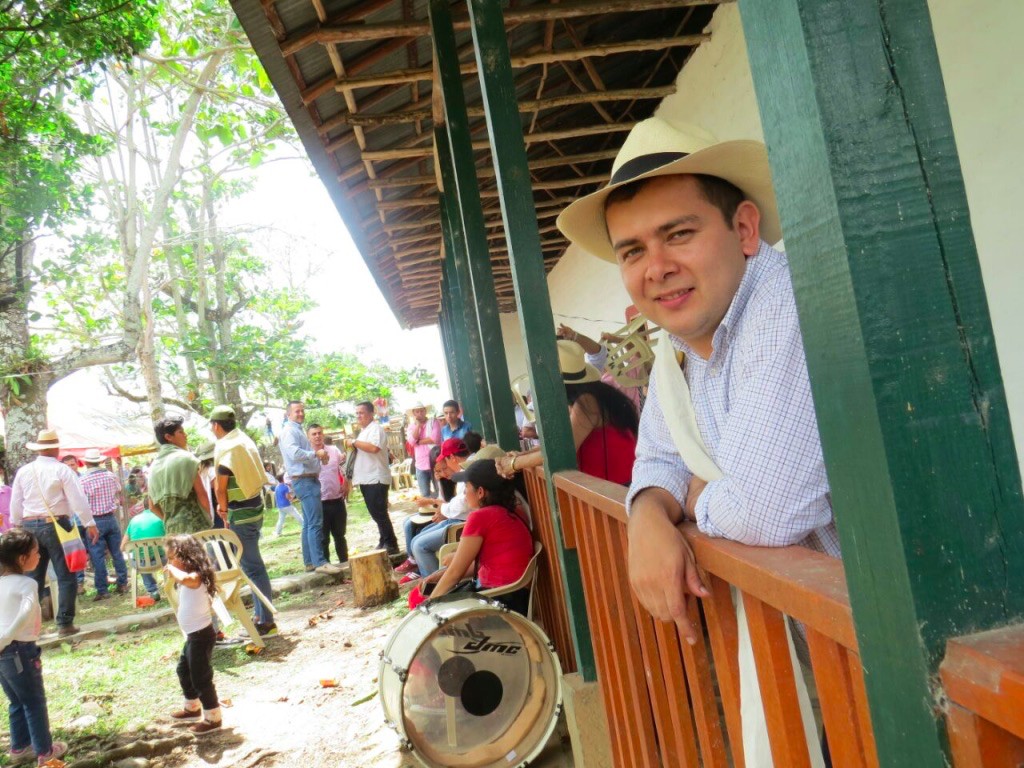 Así se preparo Miguel Barreto para llegar al Senado C-49