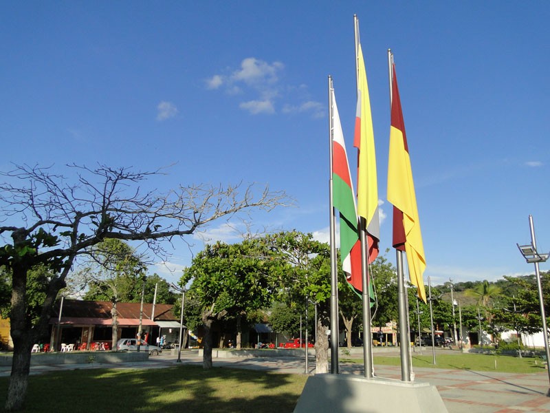 Esposa de asesor del alcalde apareció como dueña de un parque