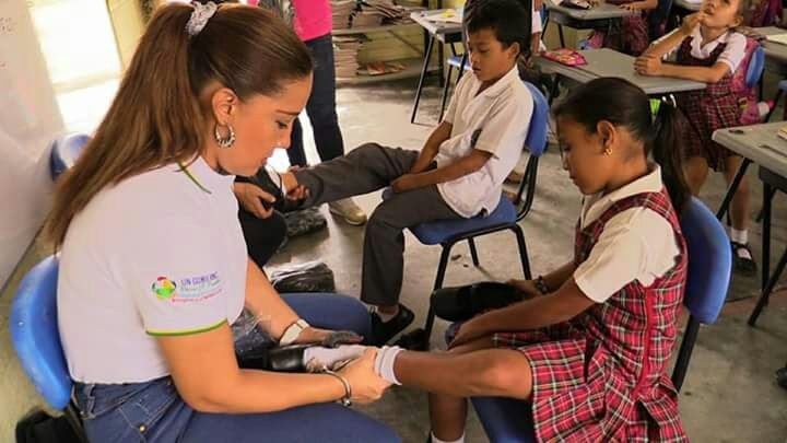 Gestora social de El Espinal entregó calzado escolar para niños de Instituciones educativas