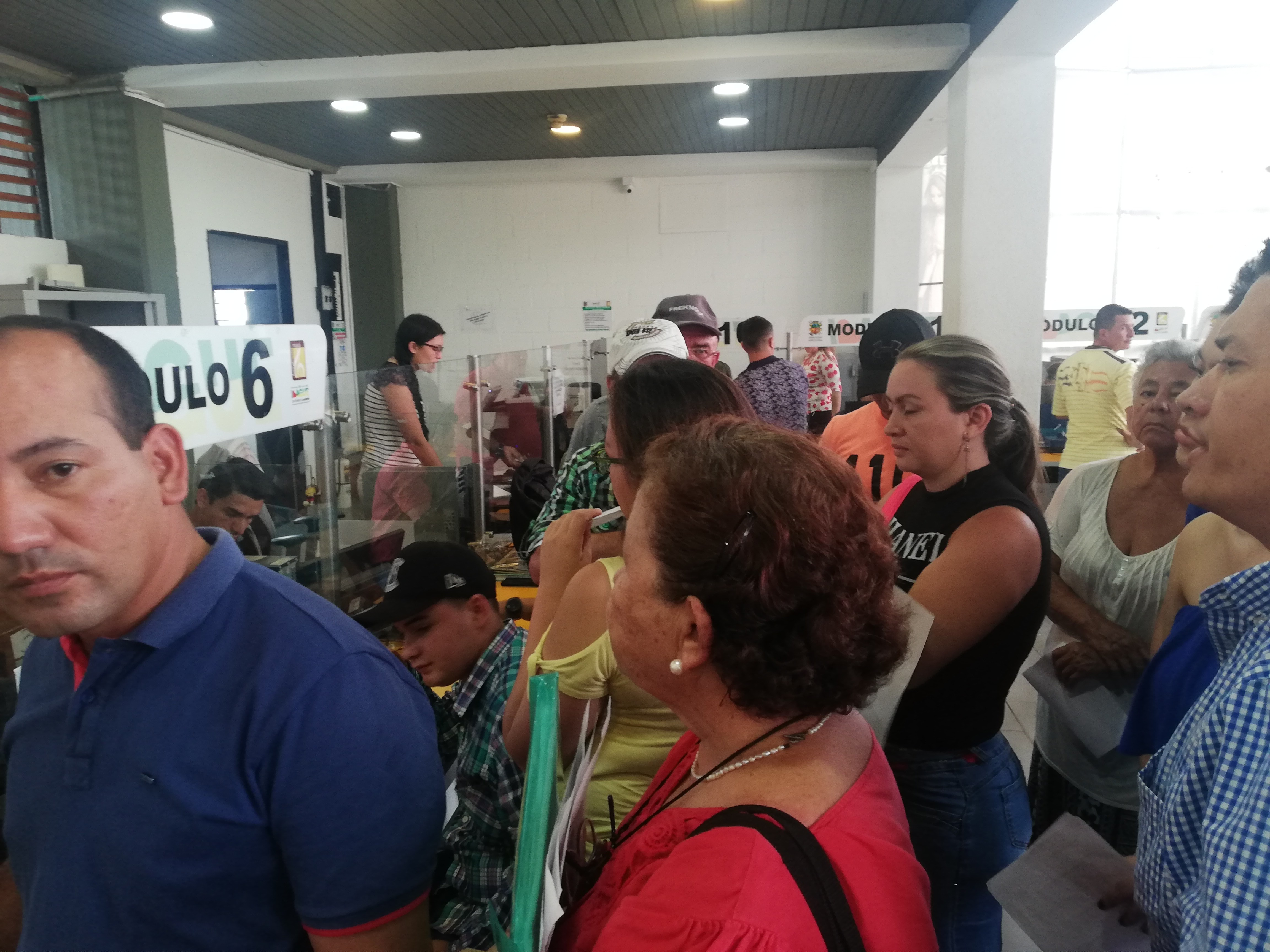 El desorden en la secretaría de tránsito de Ibagué