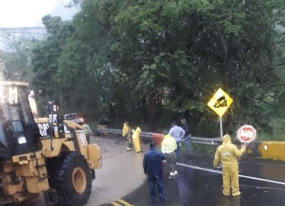 Fuertes lluvias hacen decretar alerta naranja en el Tolima