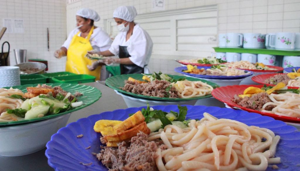 7 empresas se disputan contrato de alimentación escolar en Ibagué
