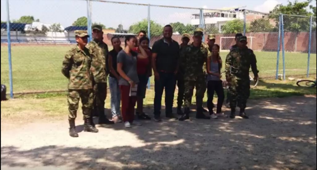 Enseñando a mantener limpio el municipio de Saldaña