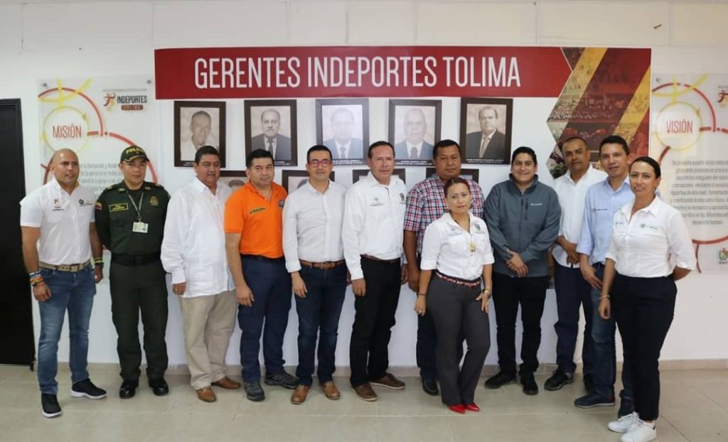 Organizan las ventas de mangos en plaza de El Espinal