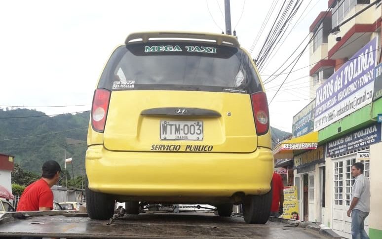 Sin revisión técnico mecánica andaban taxis en Ibagué