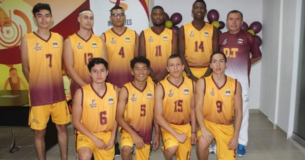 Selección de baloncesto con apoyo de la gobernación triunfa en la costa