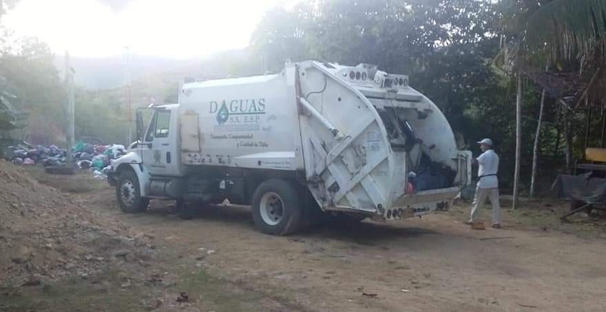 En Carmen de Apicala, contaminaron el agua potable con basuras