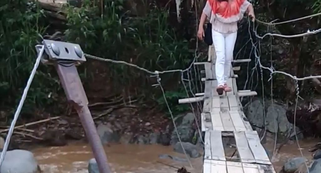 Juez y alcaldía de Ibagué, dicen que este puente no es peligroso.