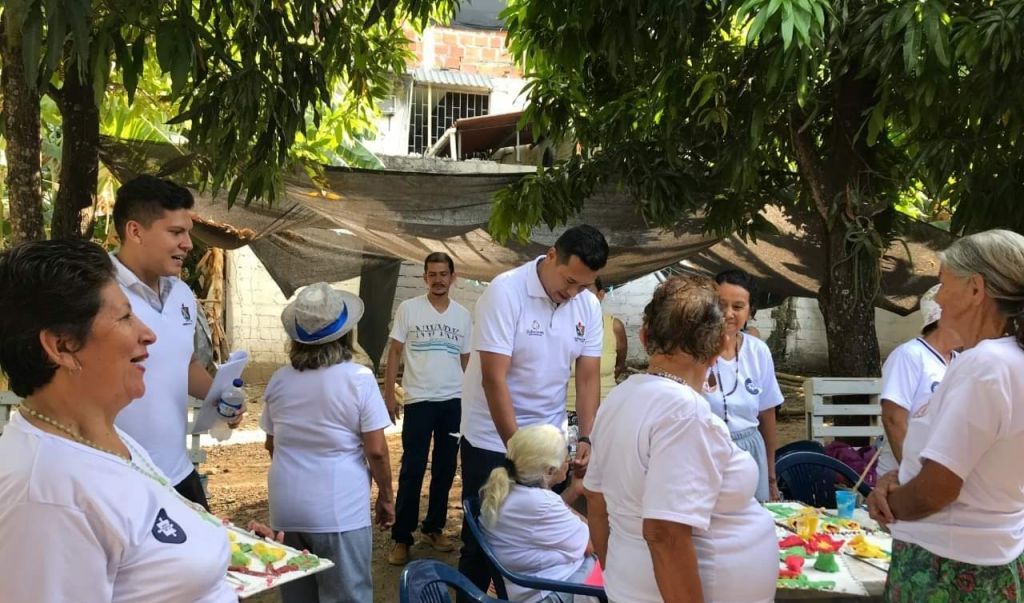 Alianza estratégica entre alcaldía de Saldaña y gobernación para favorece al adulto mayor