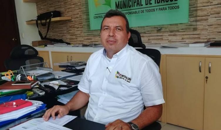 Contralor oculta casos de corrupción en bomberos de Ibagué