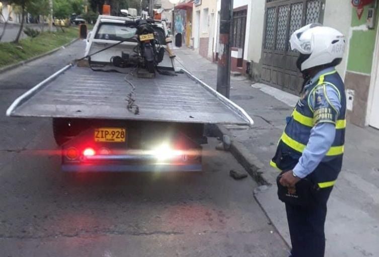 Negocio entre guardas y grúas en Ibagué, engavetado en fiscalía