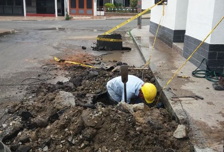 Cualquiera se puede ganar los jugosos. contratos de emergencias del IBAL