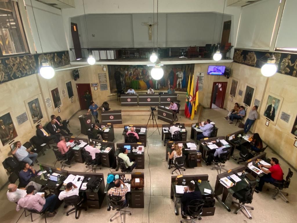 Entrega de ayudas en Ibagué enfrentó al concejo y alcalde