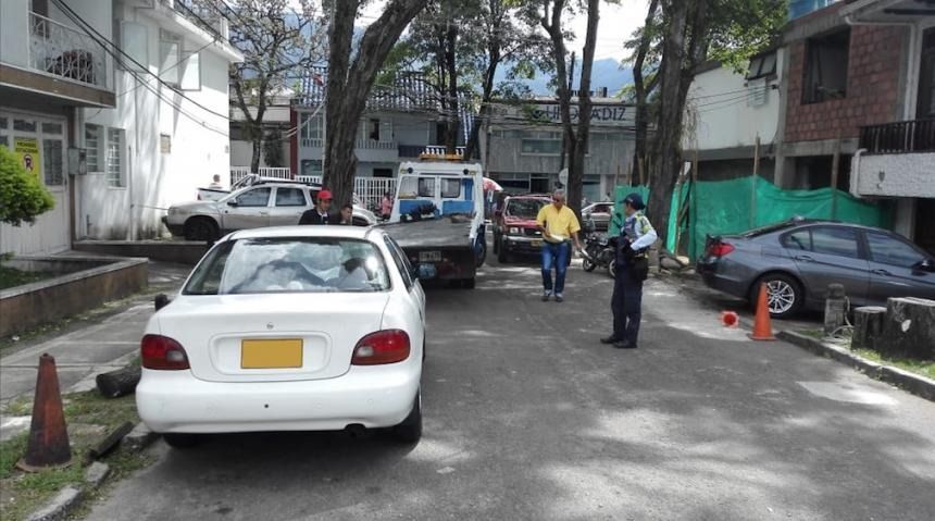 Alcaldía devolvera 80 carros detenidos por violar cuarentena