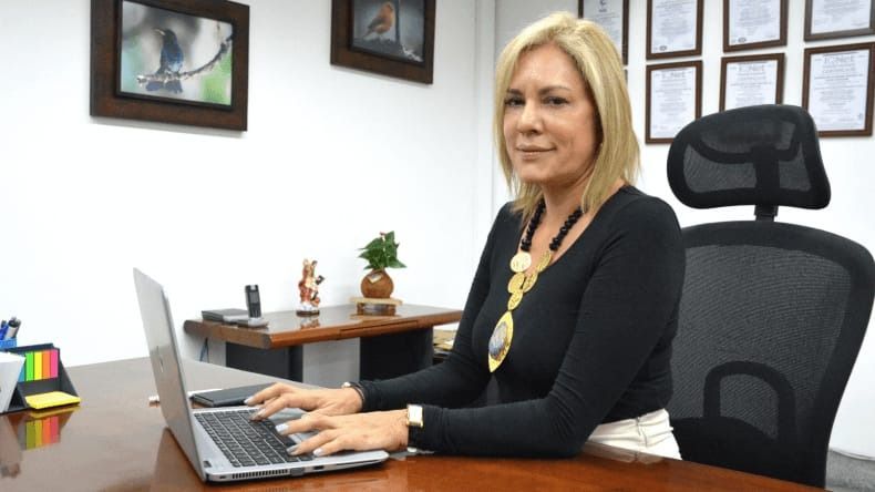 Derrotan directora de Cortolima. Negados superpoderes