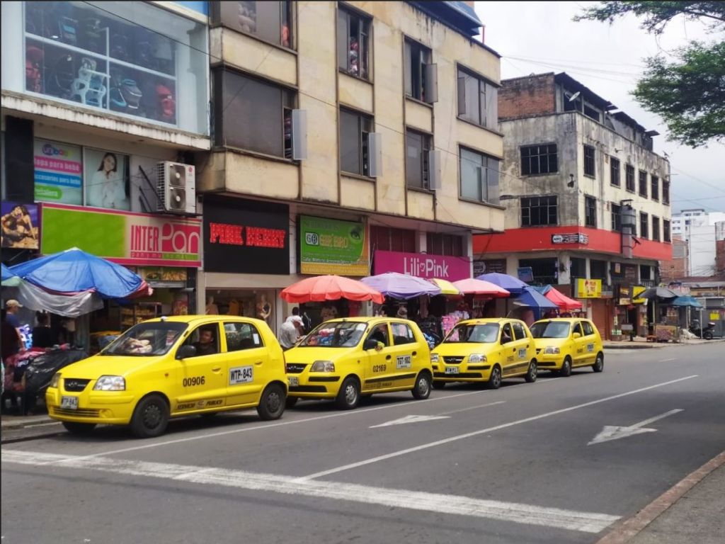 Descubren taxistas tramposos en Ibagué, alcaldía los castigó