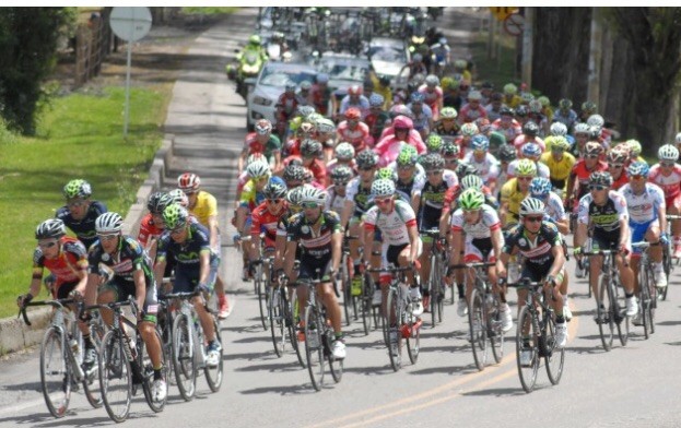 Vuelta a Colombia paraliza las vías de Ibagué y el paso a Bogotá