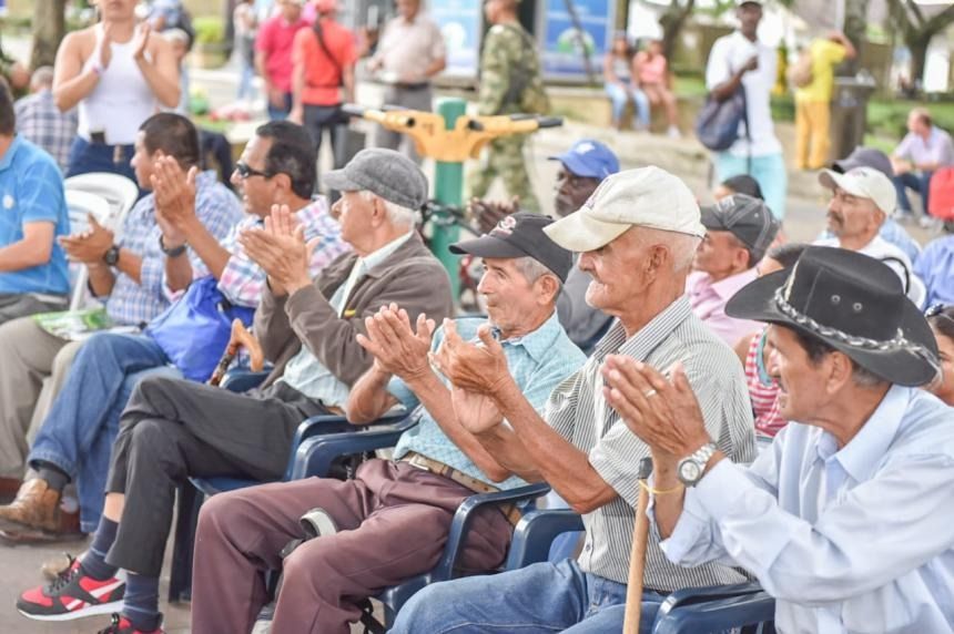 Para no perder ayudas, amplian cobro de subsidios Adulto Mayor