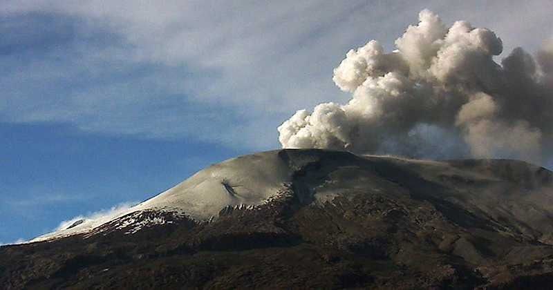 Actividad del Nevado del Ruíz, preocupa a las autoridades.