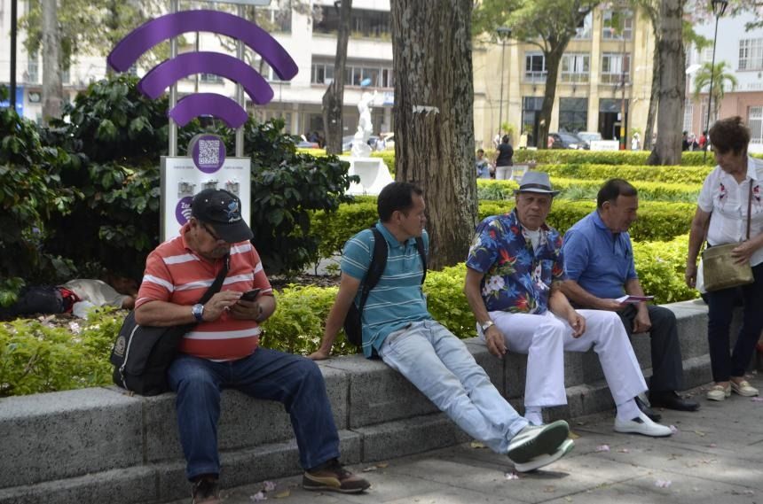 Mil millones de pesos, costarán zonas Wifi en Ibagué.