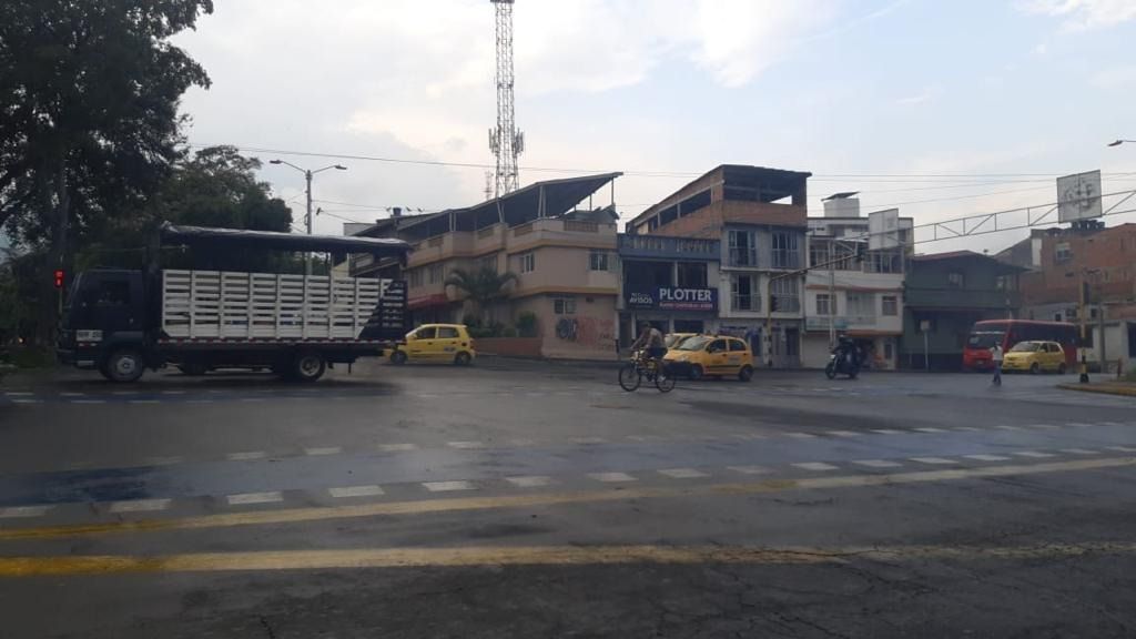 Día sin carro ni moto, fue un miércoles negro para taxistas en Ibagué.