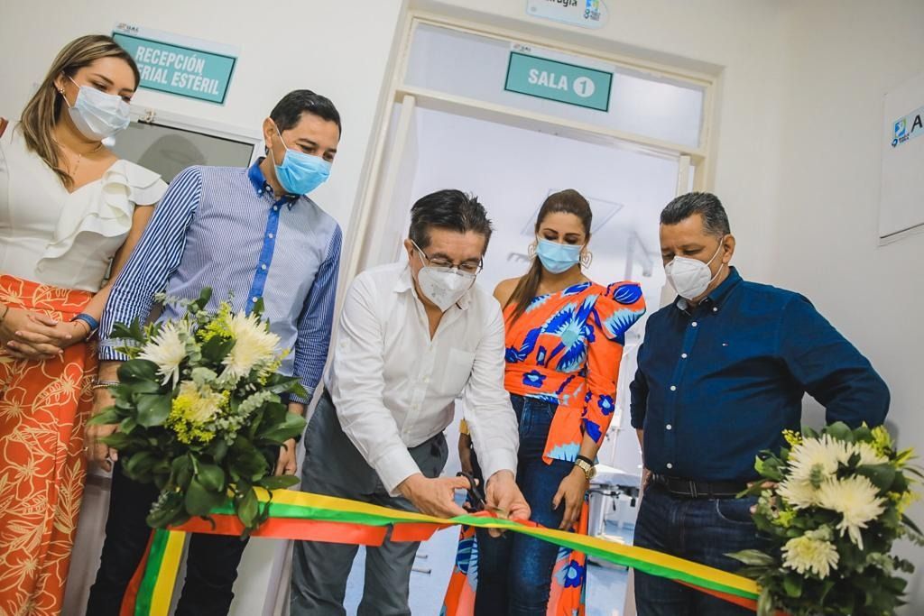 Ministro de Salud inauguró área de quirófano del hospital San Francisco