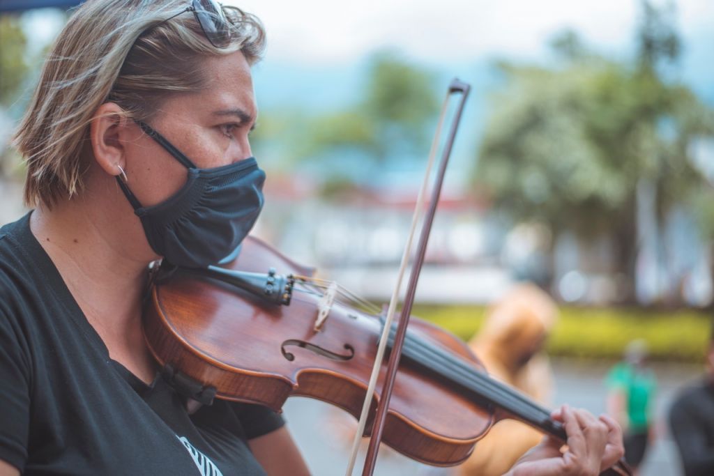 La cultura también se aprende por Internet