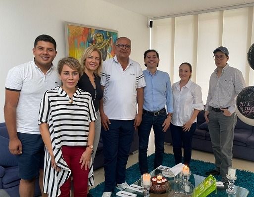Procuraduría investiga a funcionarios que aparecen en la foto