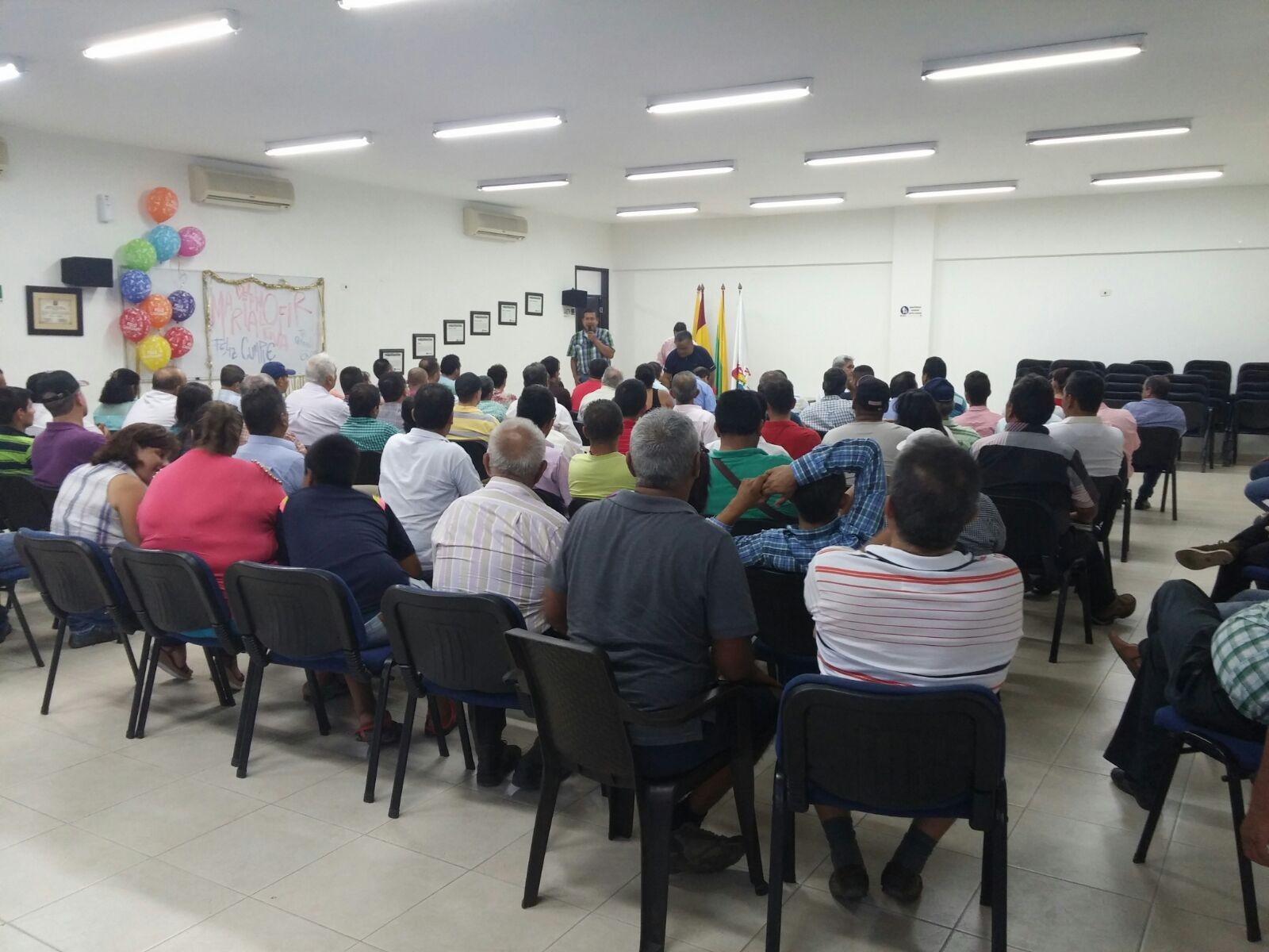 Duras protestas por cambio de rutas de buses en Ibagué