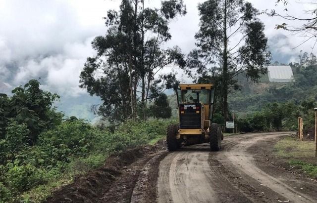 Gobernación comprará la maquinaria para arreglar vías en el Tolima