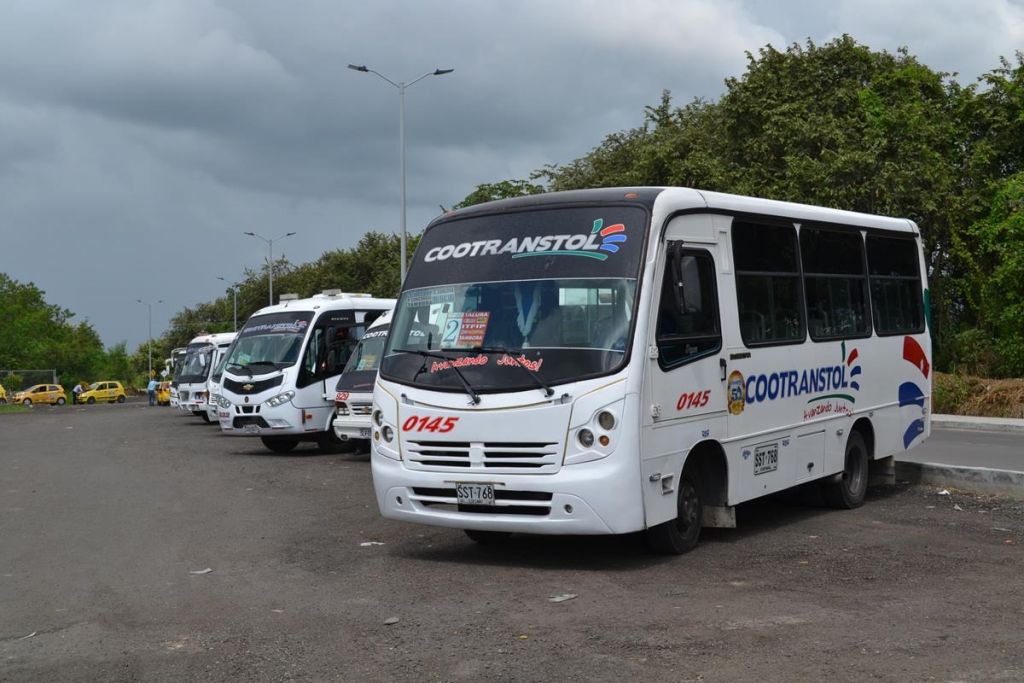 Estalló radiador de bus intermunicipal, y quemó 3 pasajeros.