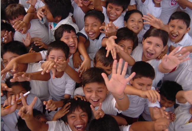 Alcalde de Ibagué tiene aguantando hambre a niños de escuelas