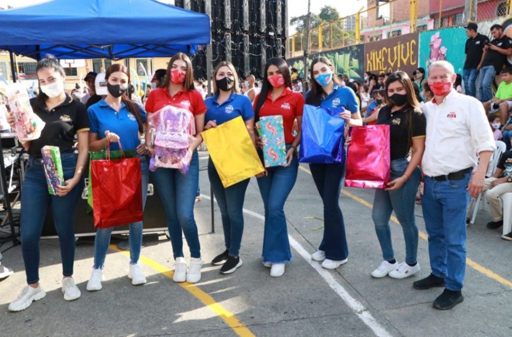 La Fábrica de Licores del Tolima celebra la navidad en la comuna 8 de Ibagué