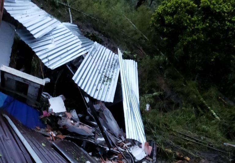 Muertos por deslizamiento de tierras, a causa de las lluvias en el norte del Tolima