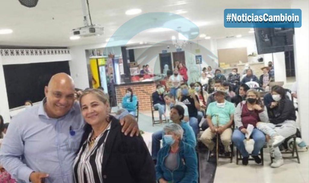 Mamá del alcalde, y empleado del Imdri, hacen evento político para Yepes