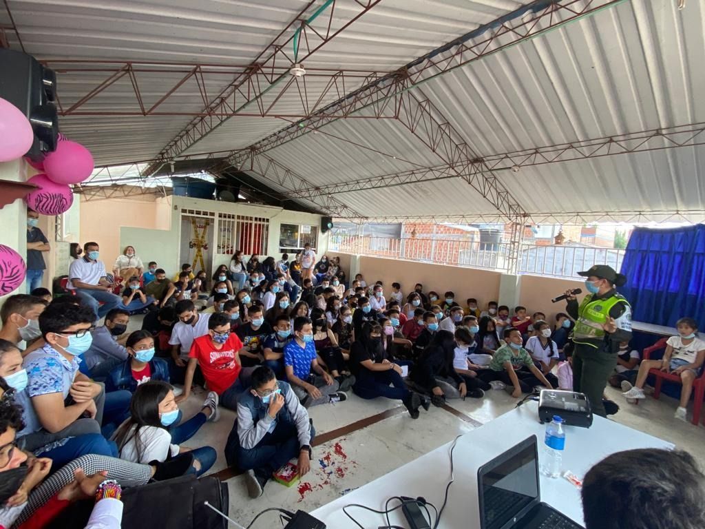 Policía comenzó campaña contra el Bullying, en colegios de Ibagué